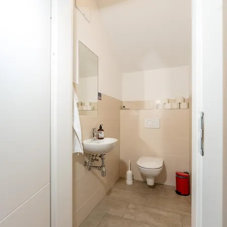 Semesterbostad Haus Clarysse *