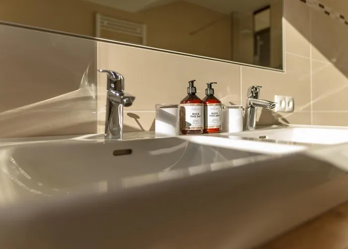 Haus Clarysse سخلادميخ